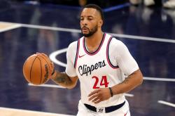 关于洛杉矶快船训练开放日，加时末段战术微调引欢呼，NBA常规赛在即，临场指挥获称赞的信息-ayx爱游戏注册