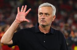 包含葡超今晚再迎强敌；托特纳姆调整名单；主帅态度：引发热议；资深球员宣示担当的词条-ayx爱游戏全站