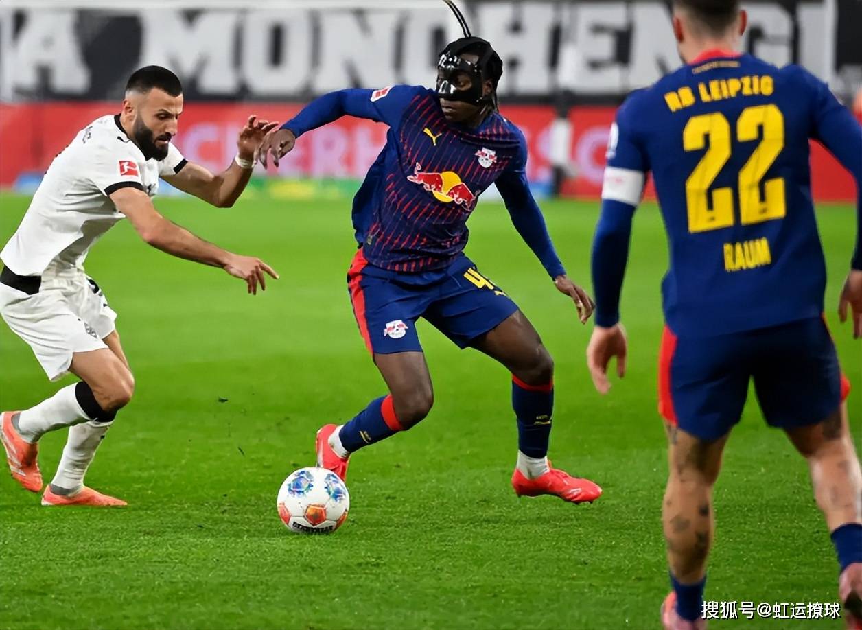 今晨门兴格拉德巴赫备战德甲，状态回暖细节曝光，气氛紧张，年轻球员得到机会的简单介绍